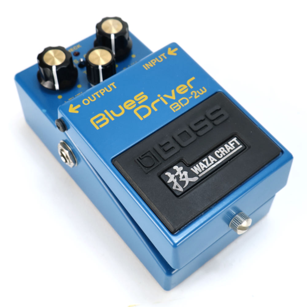 【中古】 オーバードライブ エフェクター BOSS BD-2W Blues Driver ギターエフェクター ブルースドライバー 斜めアングル画像