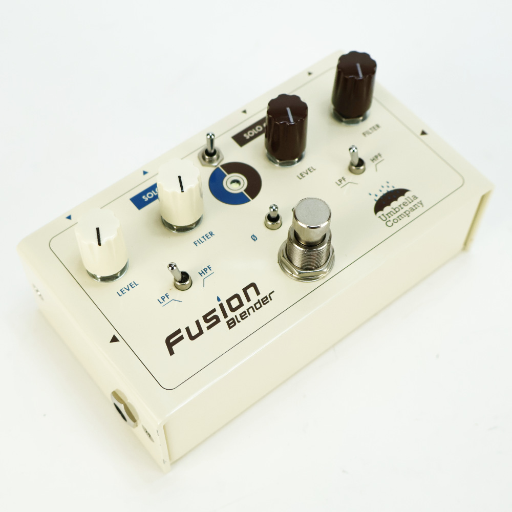 【中古】 デュアルチャンネルブレンダー Umbrella Company アンブレラカンパニー Fusion Blender 本体画像 斜め 2