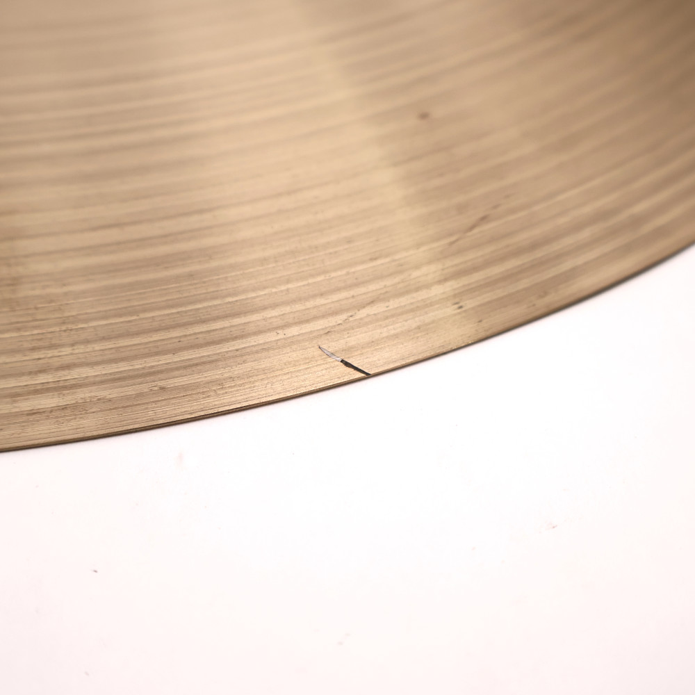 【中古】 クラッシュシンバル ジルジャン ZILDJIAN A Zildjian MEDIUM CRASH 18インチ 傷画像