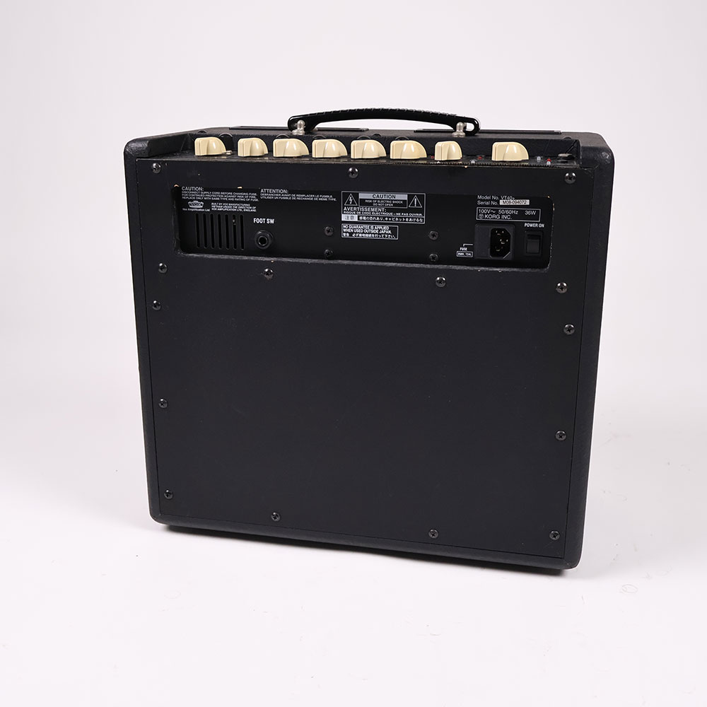 【中古】 ギターアンプ VOX VT40+ 背面
