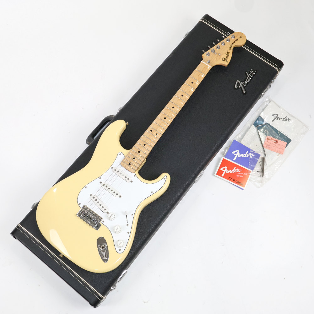 【中古】 エレキギター Fender Japan ST72-110DSC YWH 1993年-1994年製 スキャロップド指板 Dimarzio HS-3ピックアップ搭載 ハードケース付き 美品