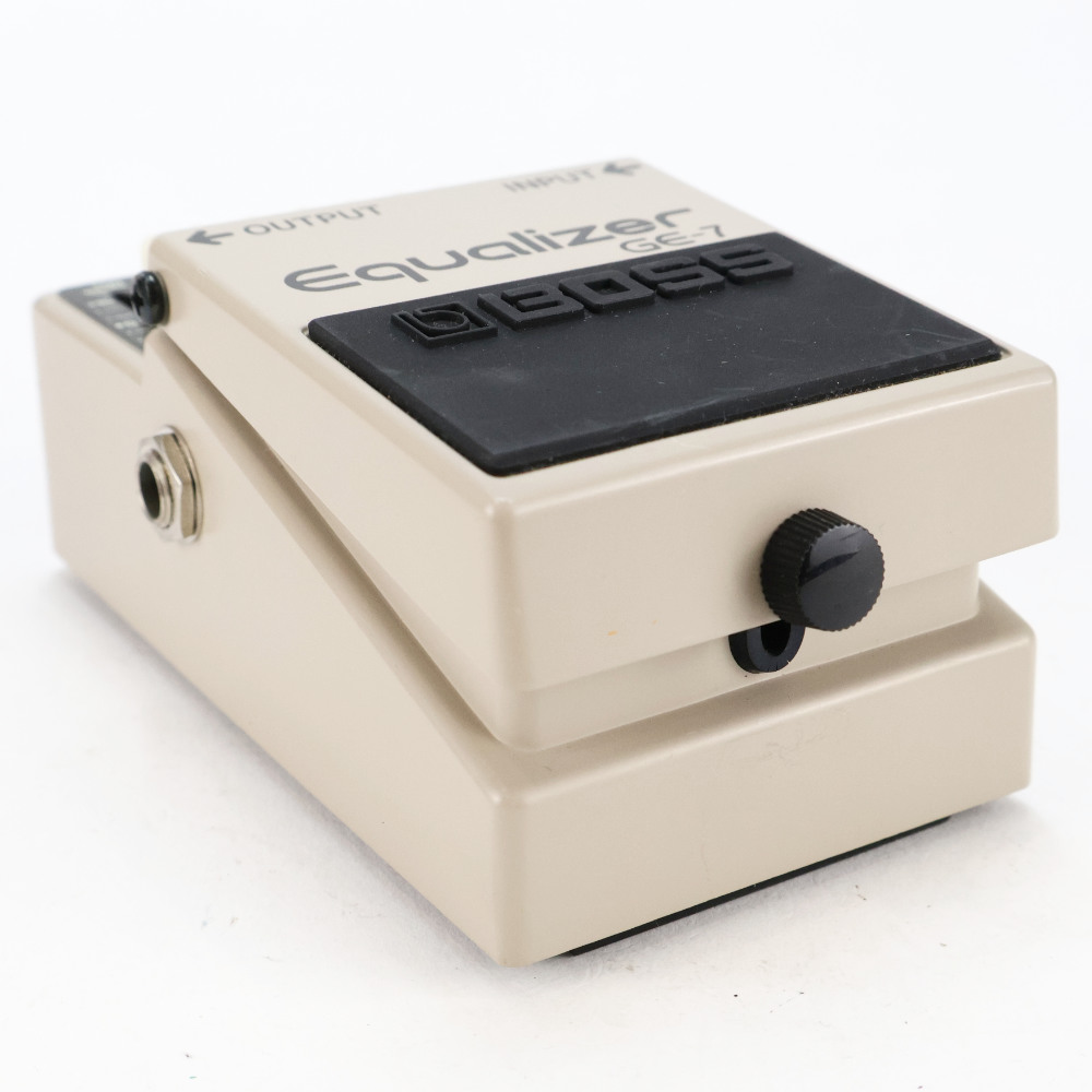 【中古】イコライザー エフェクター BOSS GE-7 Equalizer ギターエフェクター 本体画像 斜め 2