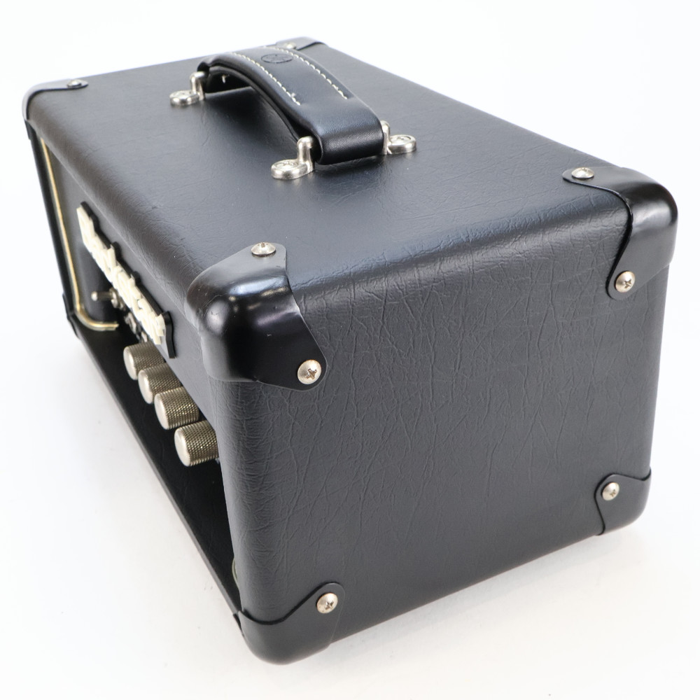 【中古】 ギターアンプヘッド Blackstar HT-1RH HEAD ブラックスター 本体画像 斜め 2