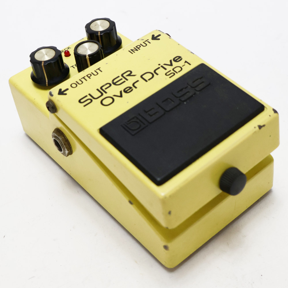 【中古】 スーパーオーバードライブ エフェクター BOSS SD-1 Super Over Drive Made in Japan ギターエフェクター 本体画像 斜め
