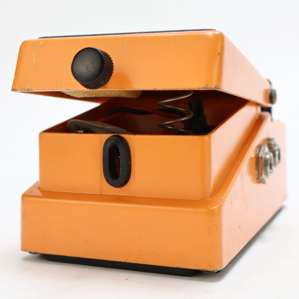 【中古】 ターボディストーション エフェクター BOSS DS-2 Turbo Distortion Made in Japan 日本製 ギターエフェクター 電池ボックスゴムパーツ