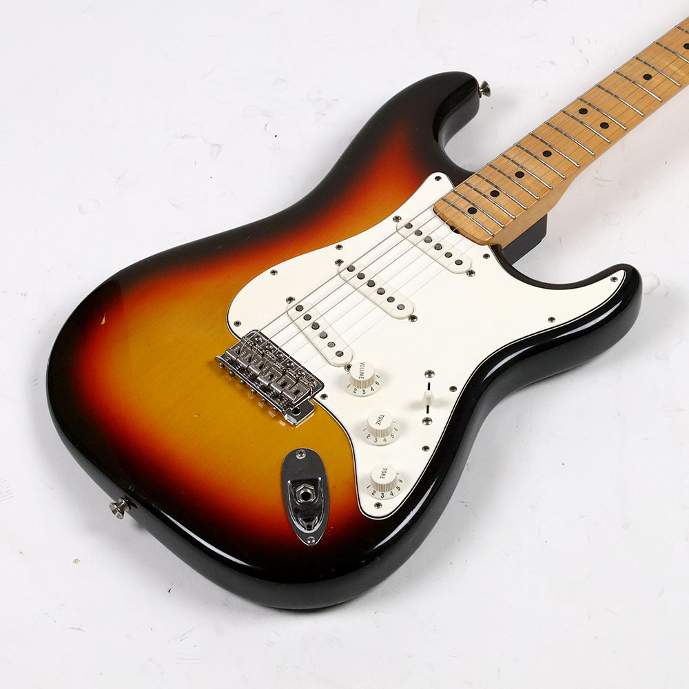 【中古】 エレキギター Fender Custom Shop 69 Stratocaster Maple FingerBoard 3color Sunburst NOS 2012年製 フェンダーカスタムショップ ストラトキャスター Relic レリック 1969 ボディ