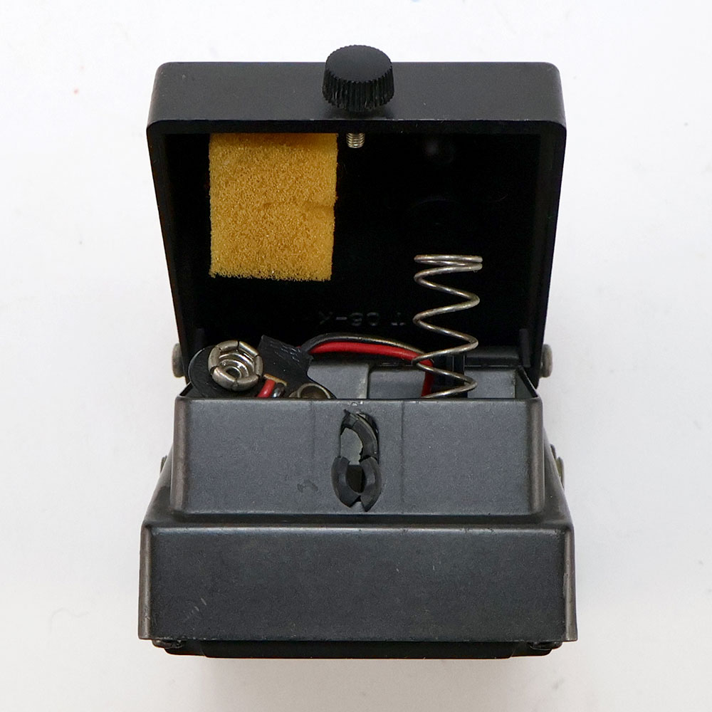 【中古】メタルゾーン エフェクター BOSS MT-2 Metal Zone ボス ギターエフェクター ゴム劣化