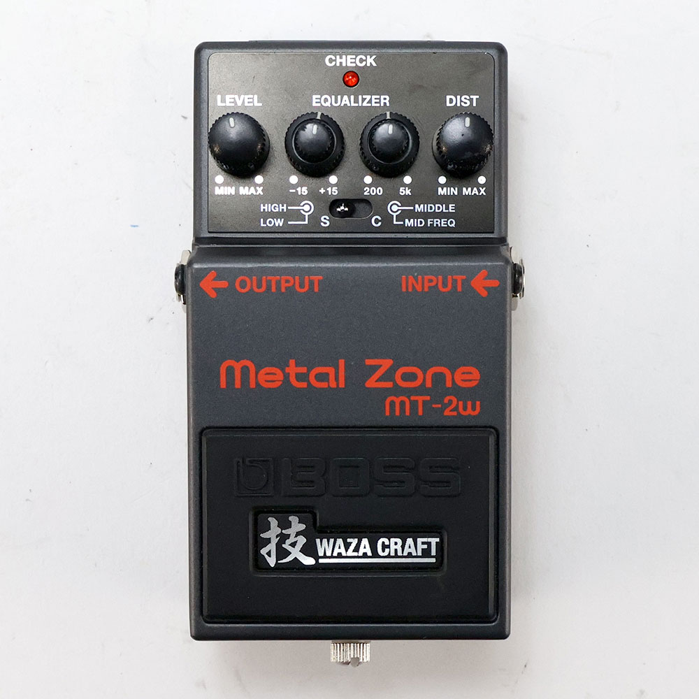 【中古】 BOSS MT-2W WAZA CRAFT Metal Zone メタルゾーン ディストーション ギターエフェクター 正面
