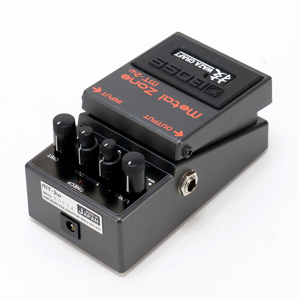 【中古】 BOSS MT-2W WAZA CRAFT Metal Zone メタルゾーン ディストーション ギターエフェクター 全体