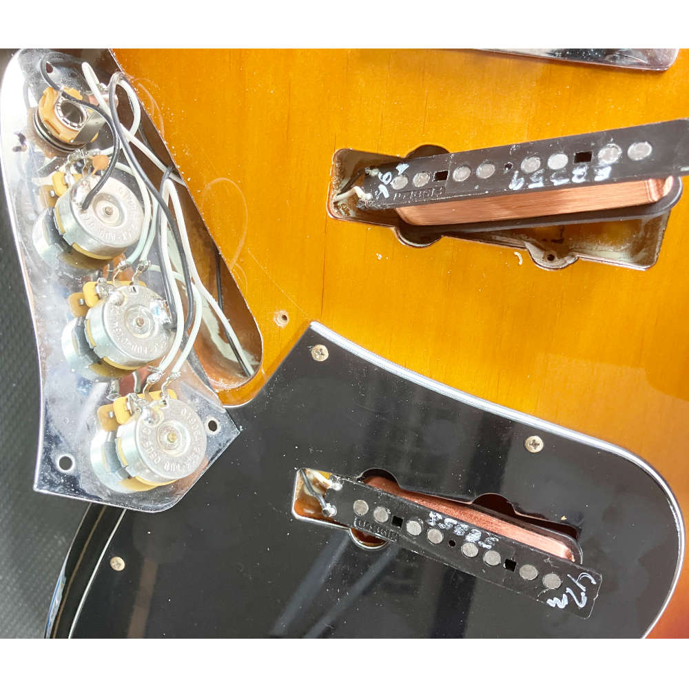 【中古】Fender Mexico フェンダー Classic Series 70s Jazz Bass 3-Color Sunburst ジャズベース エレキベース 内部 
