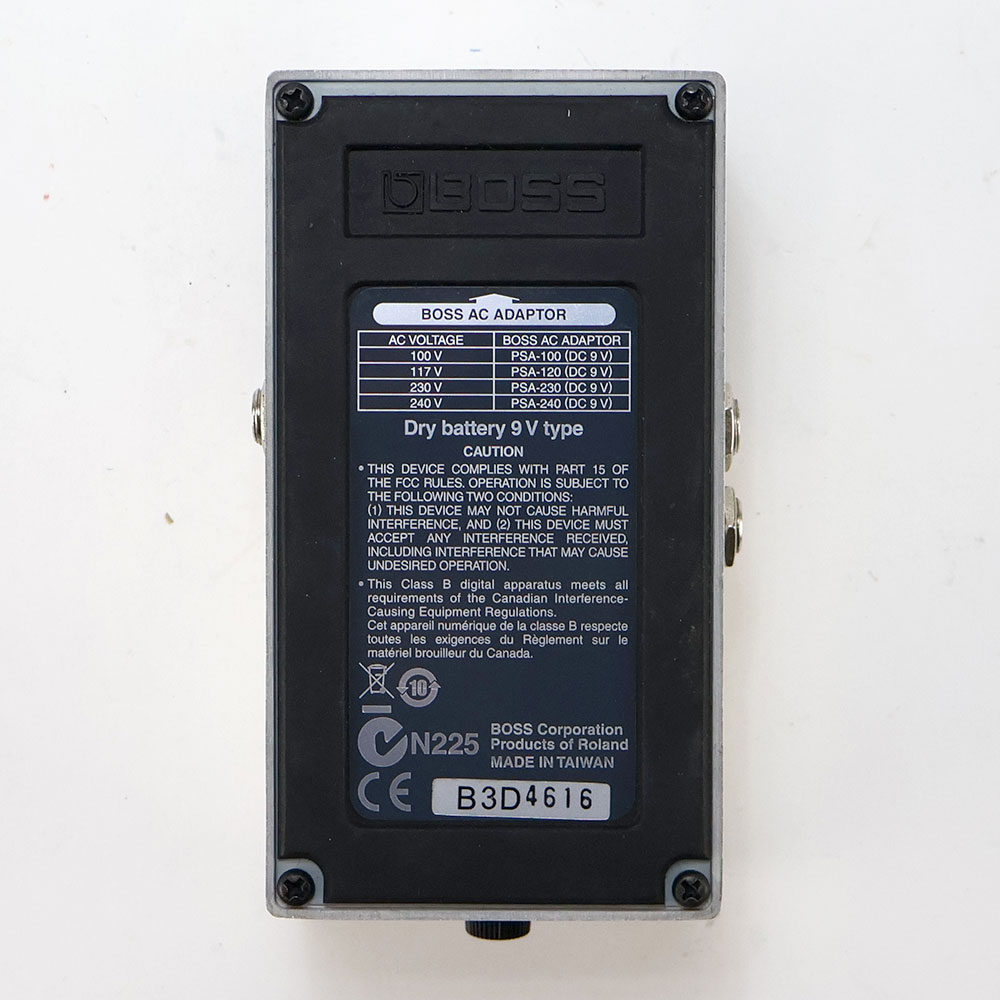 【中古】 クロマチックチューナー BOSS TU-3 Chromatic Tuner 裏面