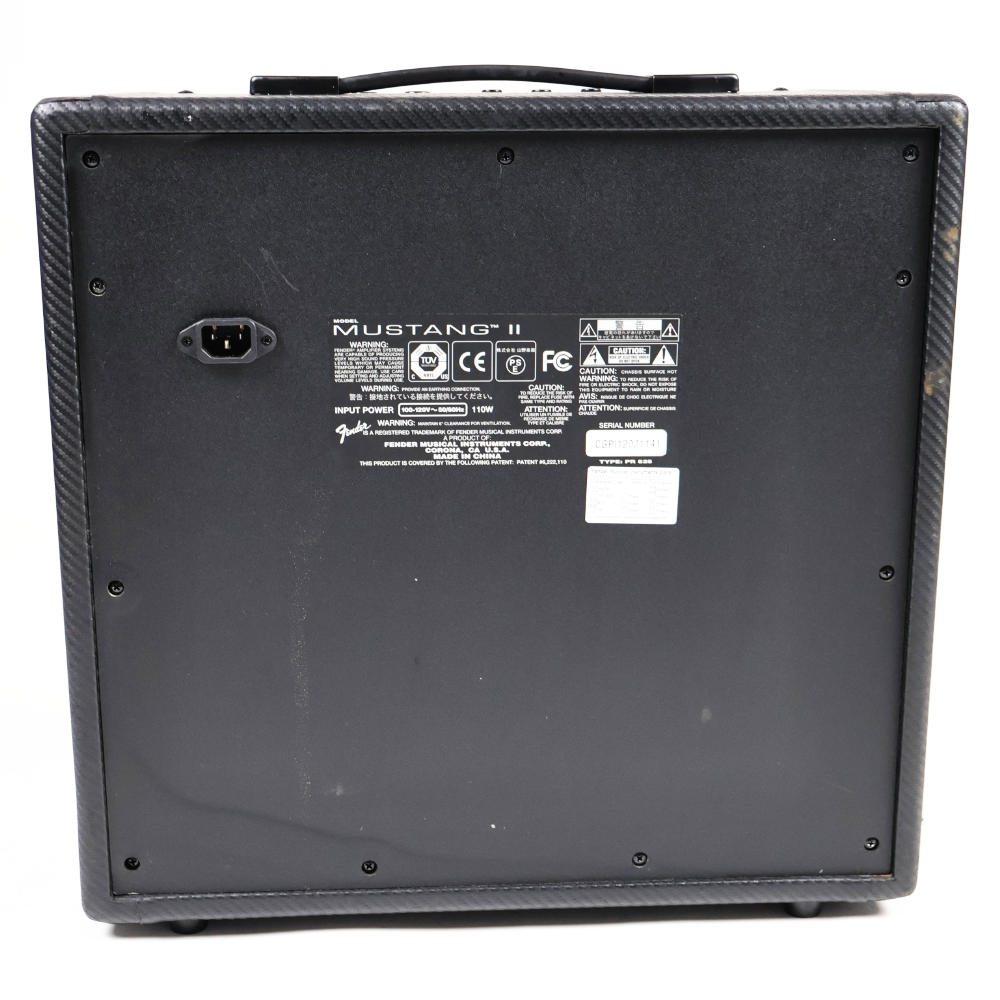【中古】 ギターアンプ FENDER MUSTANG II ムスタング コンボアンプ 本体画像 斜め