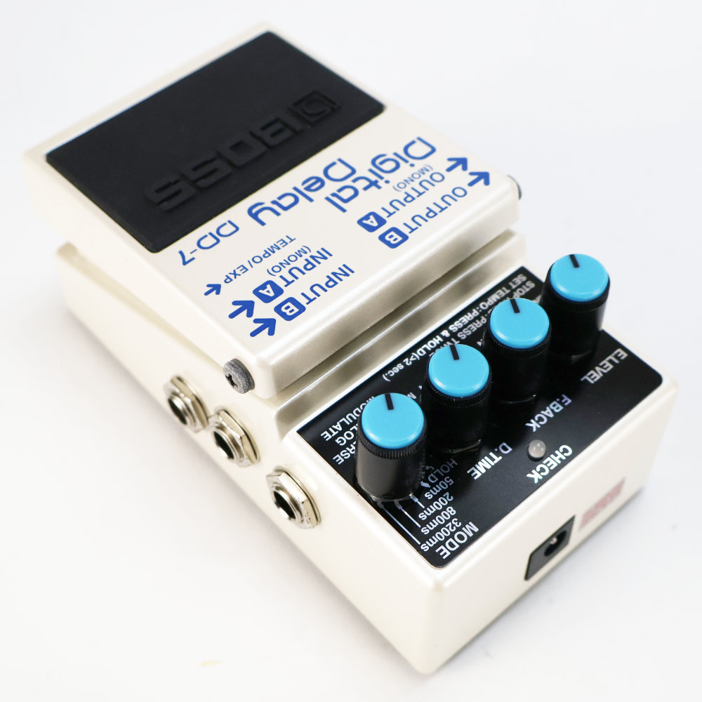 【中古】ディレイ エフェクター BOSS DD-7 Digital Delay ギターエフェクター デジタルディレイ 本体画像 斜め 2
