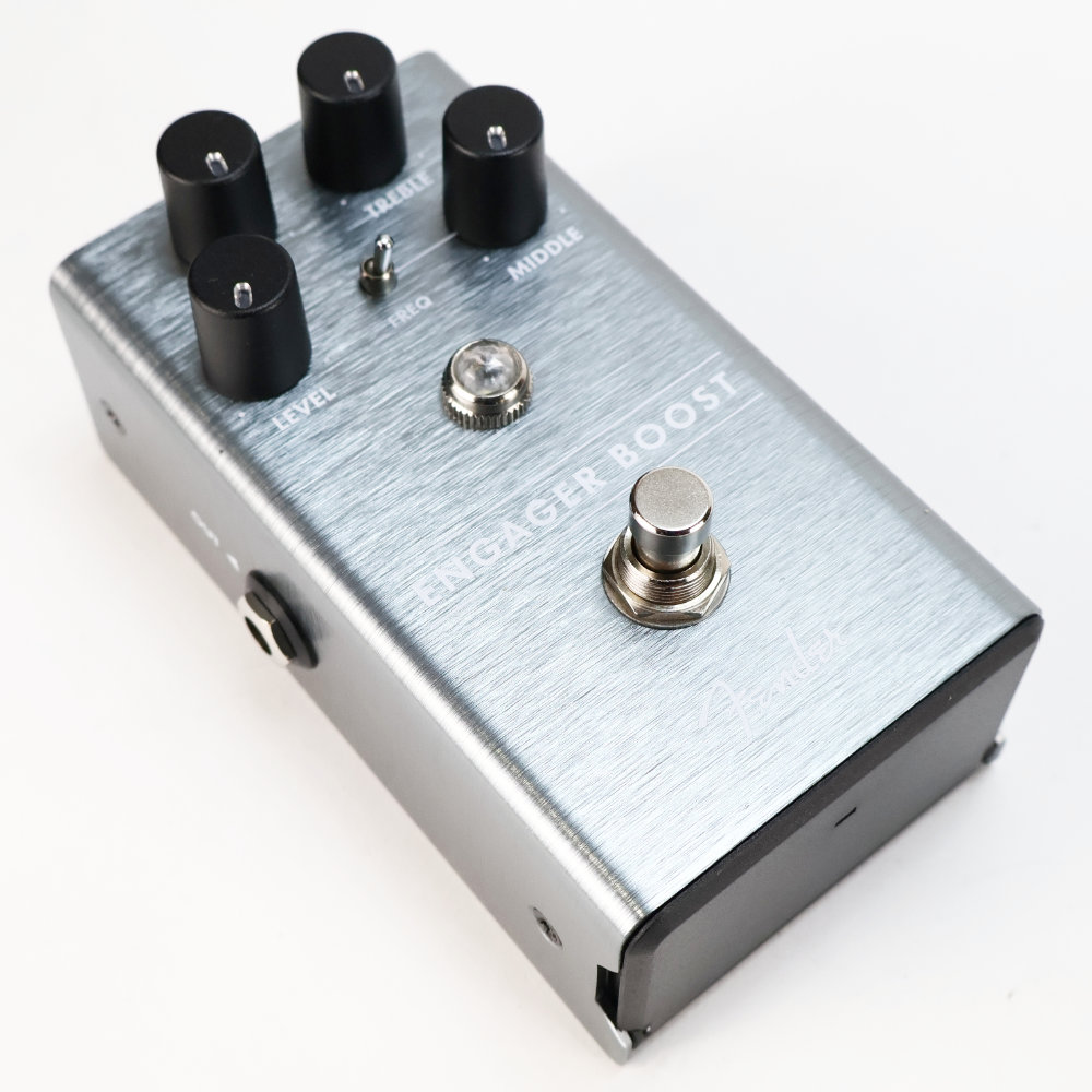 【中古】 Fender Engager Boost ブースター ギターエフェクター 本体画像 斜め 2
