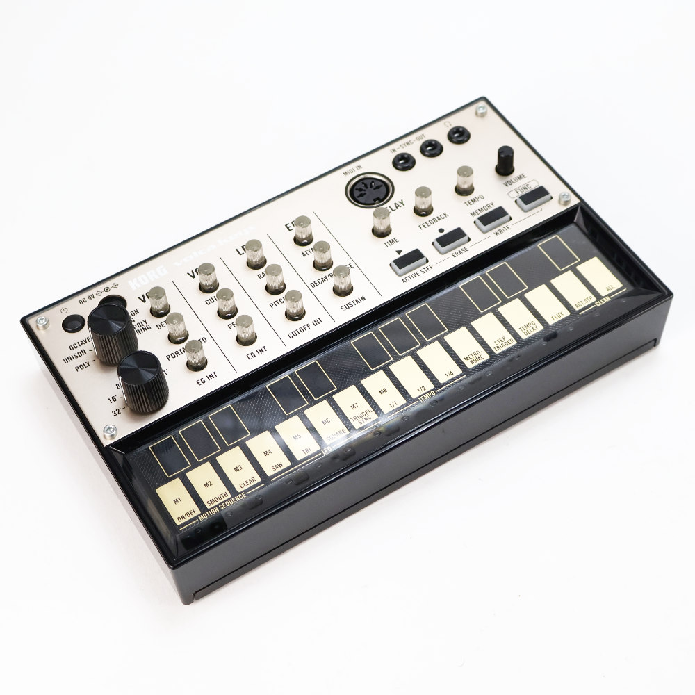 【中古】コルグ ボルカ  KORG volca keys アナログループシンセ 本体画像 斜め 2