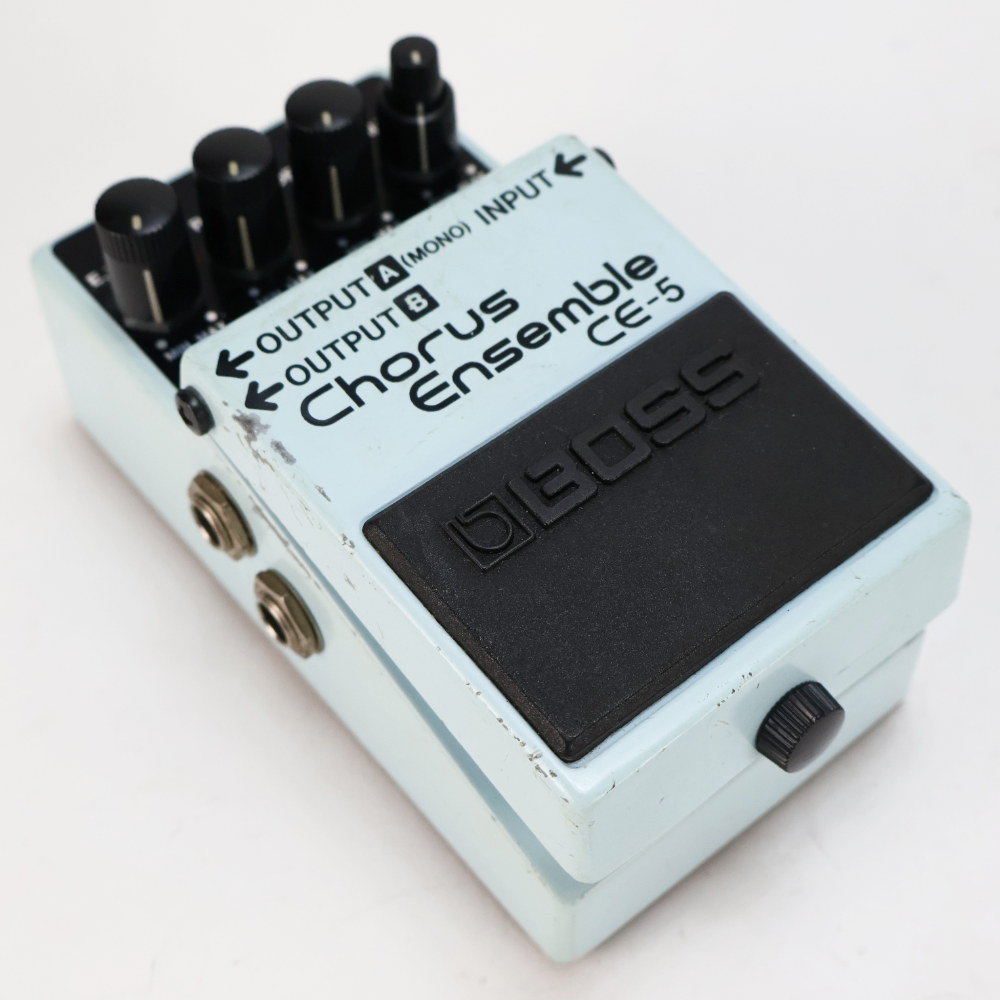 【中古】コーラスアンサンブル エフェクター BOSS CE-5 Chorus Ensemble ギターエフェクター 本体画像 斜め 2