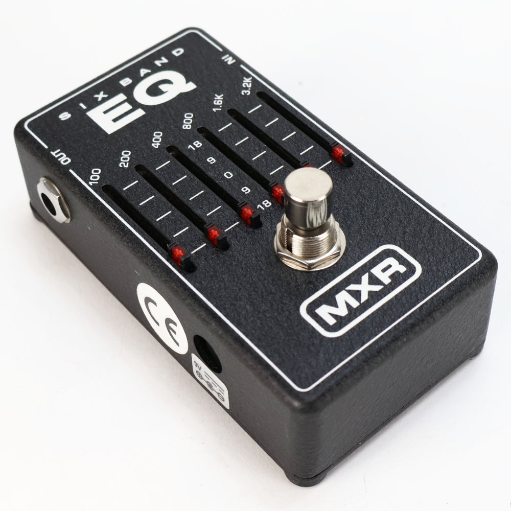 【中古】 イコライザー MXR M-109 SIX BAND GRAPHIC EQ 本体画像 斜め