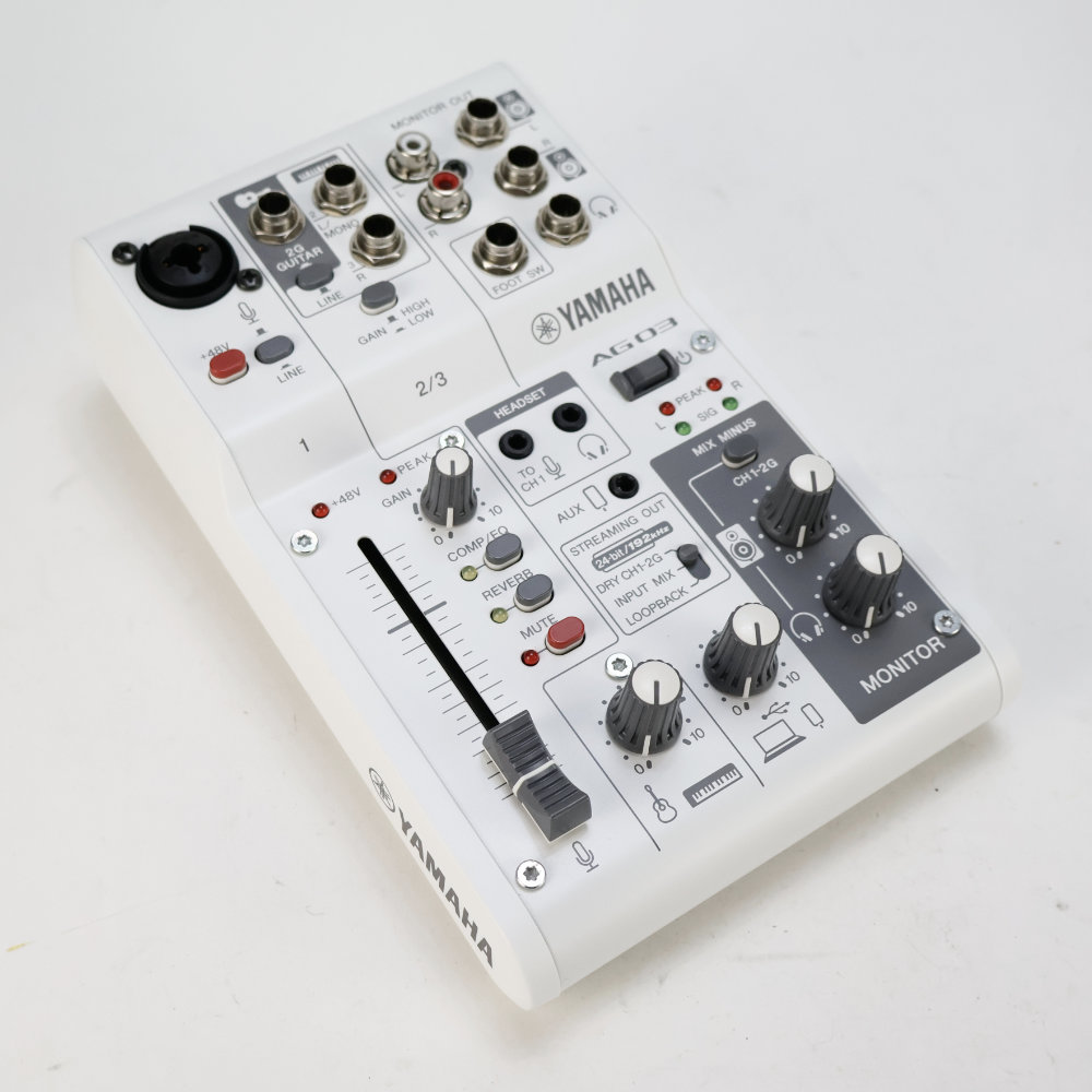 【中古】 ミキサー ヤマハ YAMAHA AG03 mk2 W ライブストリーミングミキサー ホワイト 正面