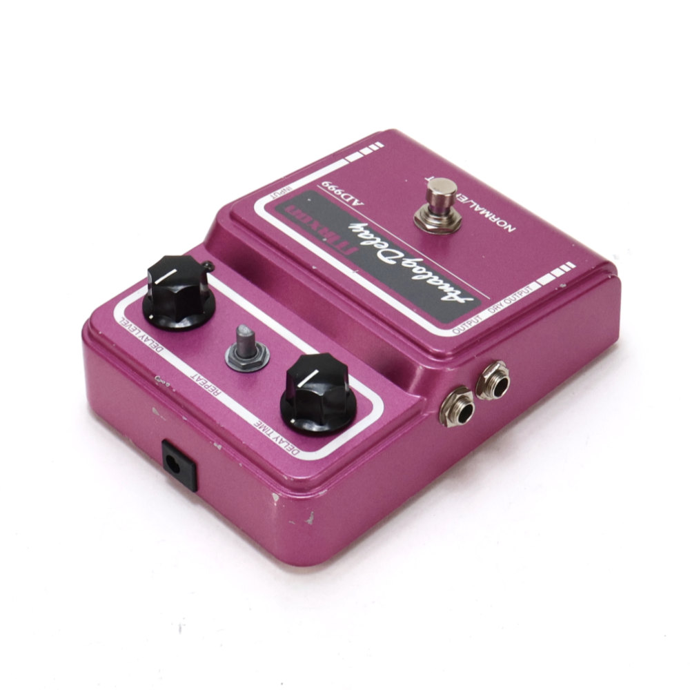 【中古】 エフェクター アナログディレイ MAXON AD999 ギターエフェクター マクソン ディレイ エコー リア斜めアングル画像