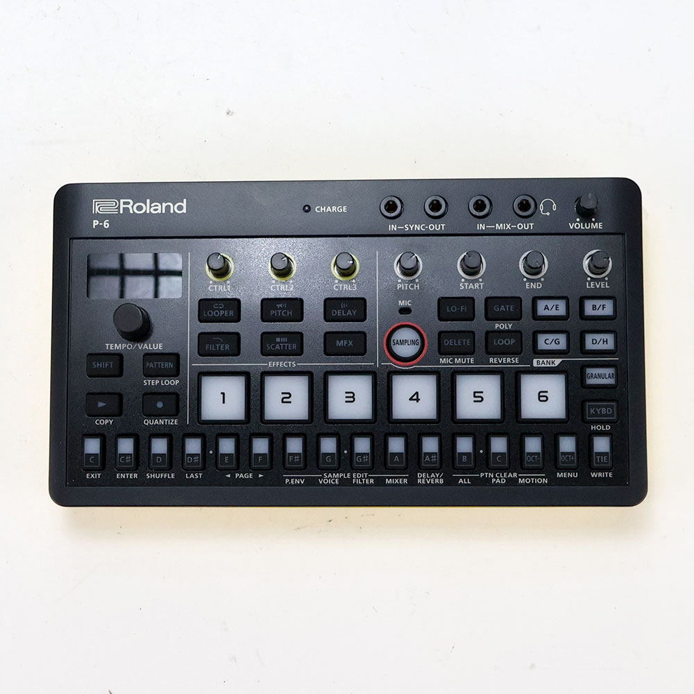 【中古】 サンプラー ローランド ROLAND P-6 CREATIVE SAMPLER AIRA COMPACT アイラコンパクト クリエイティブサンプラー P6 正面