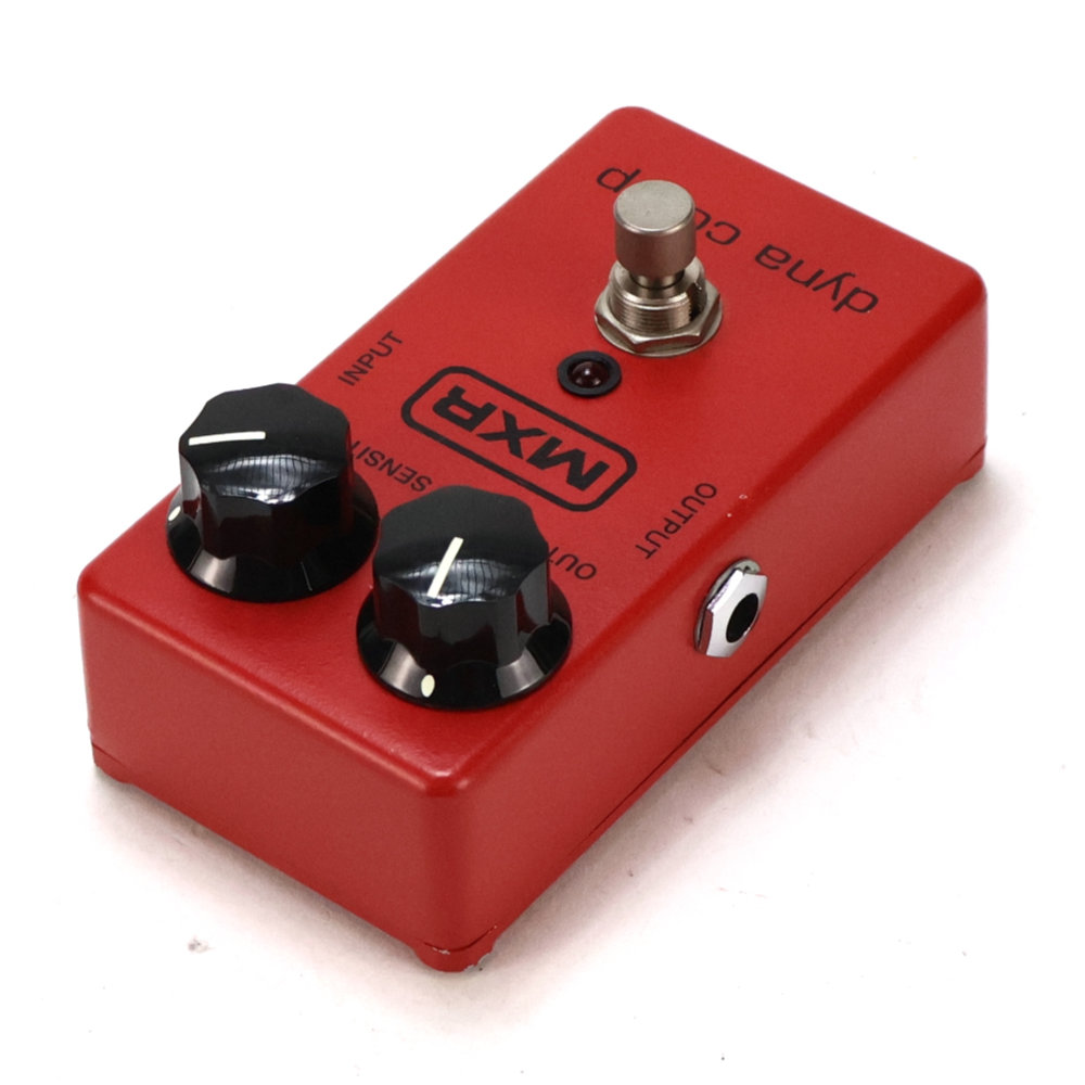 【中古】コンプレッサー エフェクター MXR M-102 DYNA COMP ダイナコンプ ギターエフェクター リア斜めアングル画像
