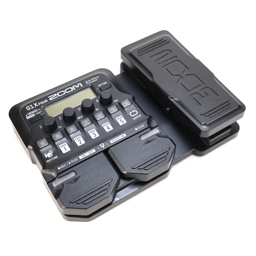 【中古】 ギターマルチエフェクター ZOOM G1X FOUR 斜めアングル画像