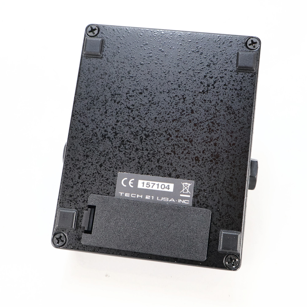 【中古】 TECH21 SansAmp GT2 アンプシミュレーター ギターエフェクター 裏面