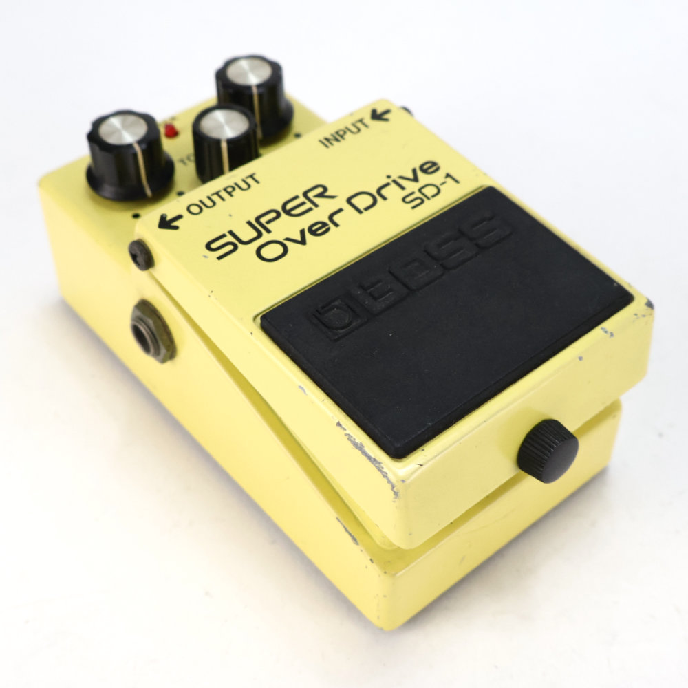 【中古】 スーパーオーバードライブ エフェクター BOSS SD-1 Super Over Drive Made in Japan ギターエフェクター 斜めアングル画像
