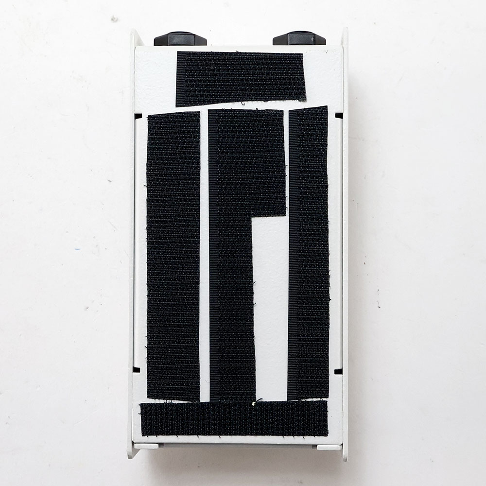 【中古】 ベース用コーラス AGUILAR Chorusaurus 裏面