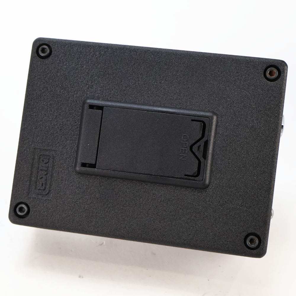 【中古】 ベース用ダイレクトボックス MXR M80 Bass D.I.＋ ベースディストーション ベースエフェクター 本体画像 裏 