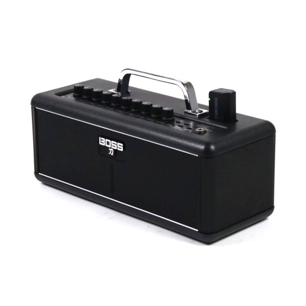 【中古】 ギターアンプ BOSS KATANA-AIR Guitar Amplifier ワイヤレス ギターアンプ カタナエアー 斜めアングル画像