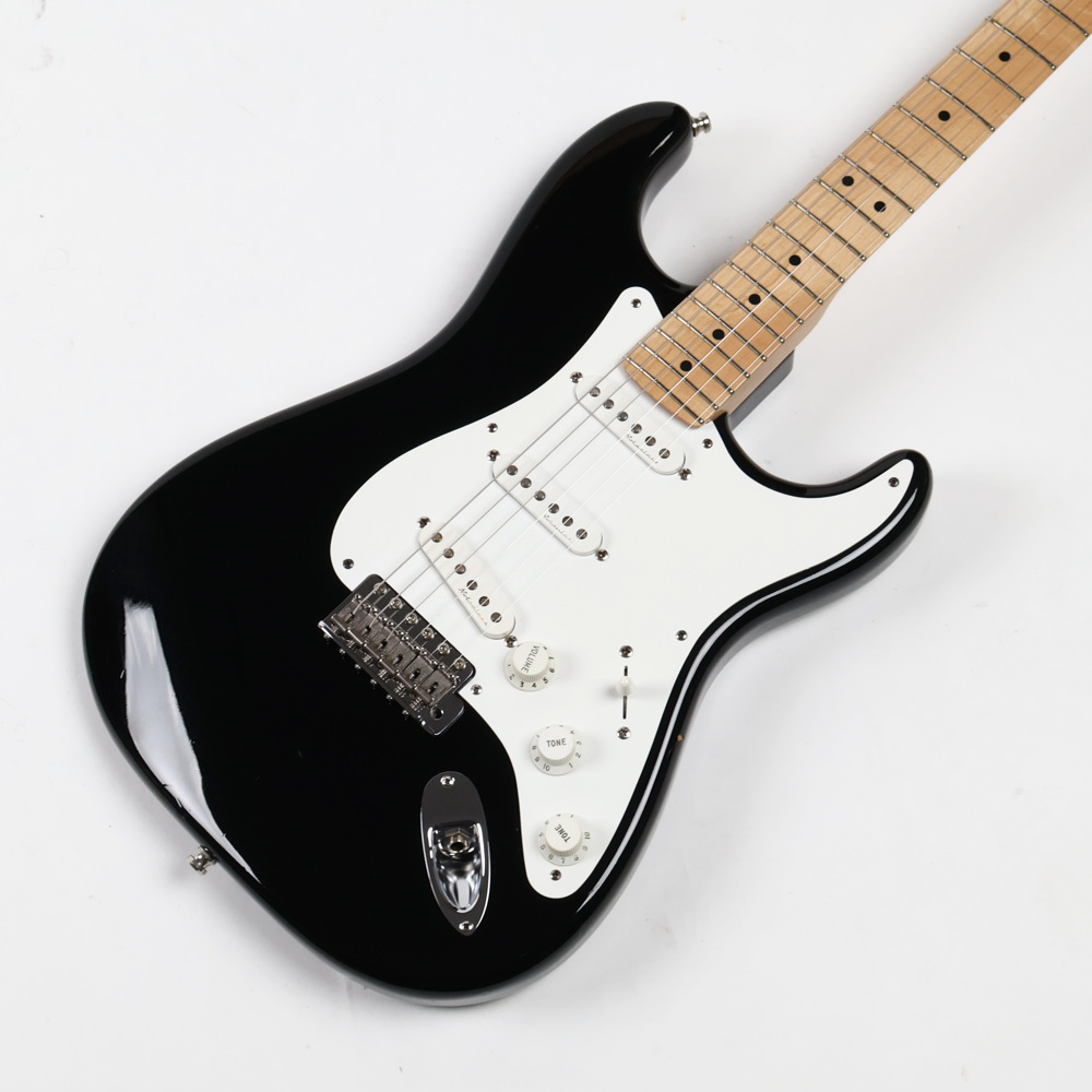 【中古】 エレキギター Fender Eric Clapton Stratocaster Maple Fingerboard Black 2007年製 Blackie フェンダー エリック・クラプトン ストラトキャスター Vintage Noiselessピックアップ搭載 ブラッキー ボディトップ
