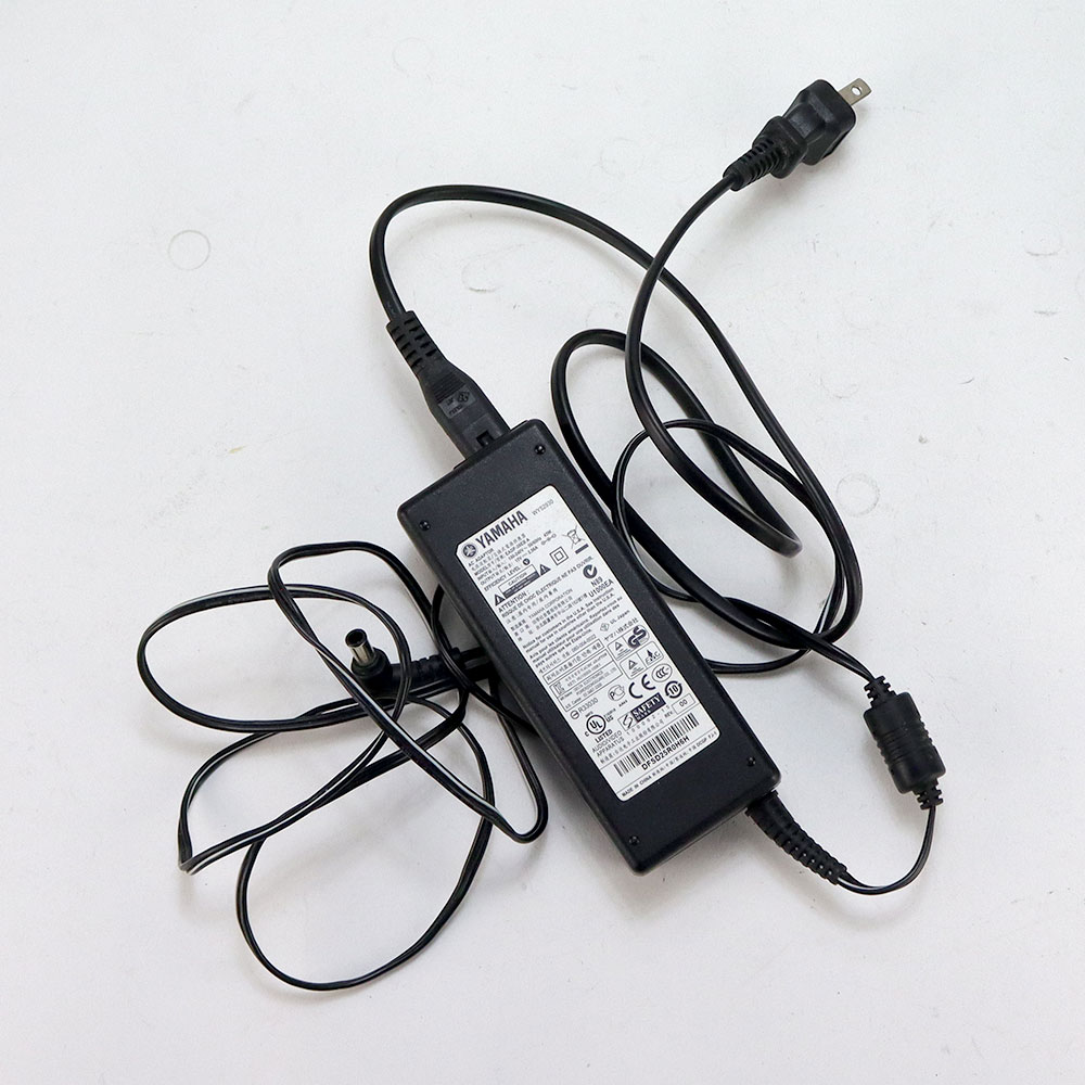 【中古】 コンパクトギターアンプ YAMAHA THR10 小型アンプ 付属品