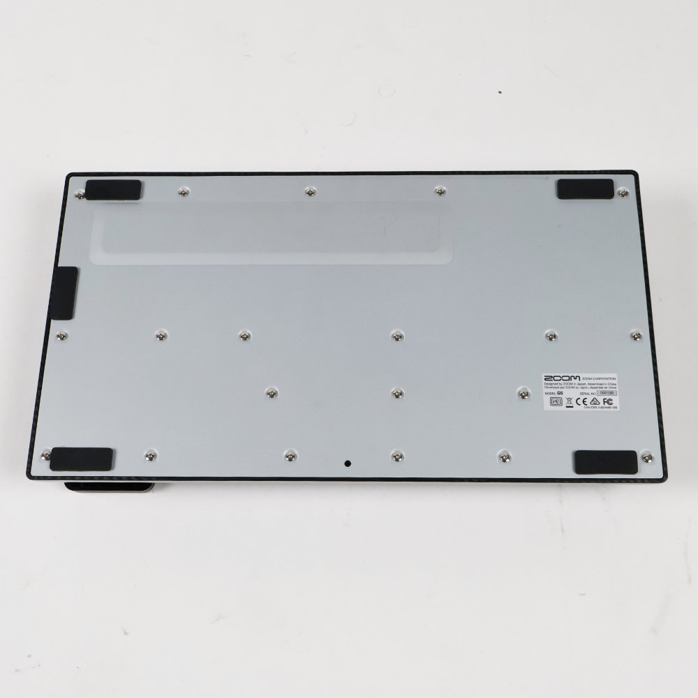 【中古】 エフェクター ZOOM G6 ギターマルチエフェクター ズーム 底面