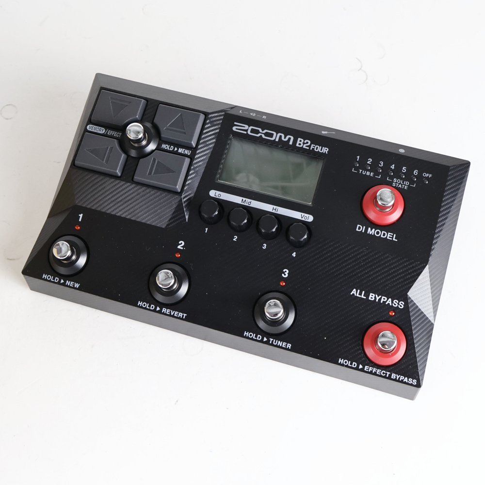 【中古】 ベース用マルチエフェクター ズーム ZOOM B2 FOUR ベースマルチエフェクター アンプエミュレーター