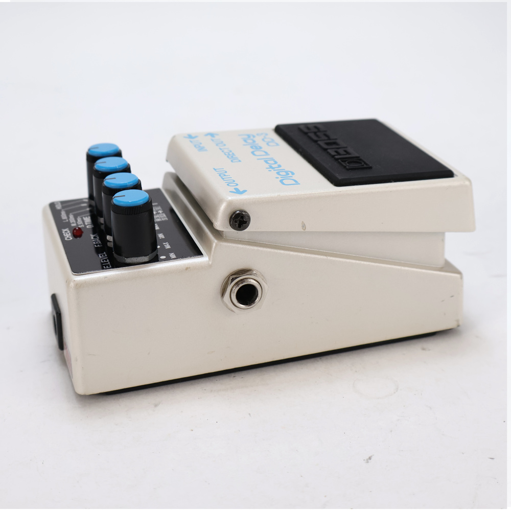 【中古】 デジタルディレイ エフェクター BOSS DD-3 Digtal Delay  MADE IN JAPAN ギターエフェクター ディレイ 側面