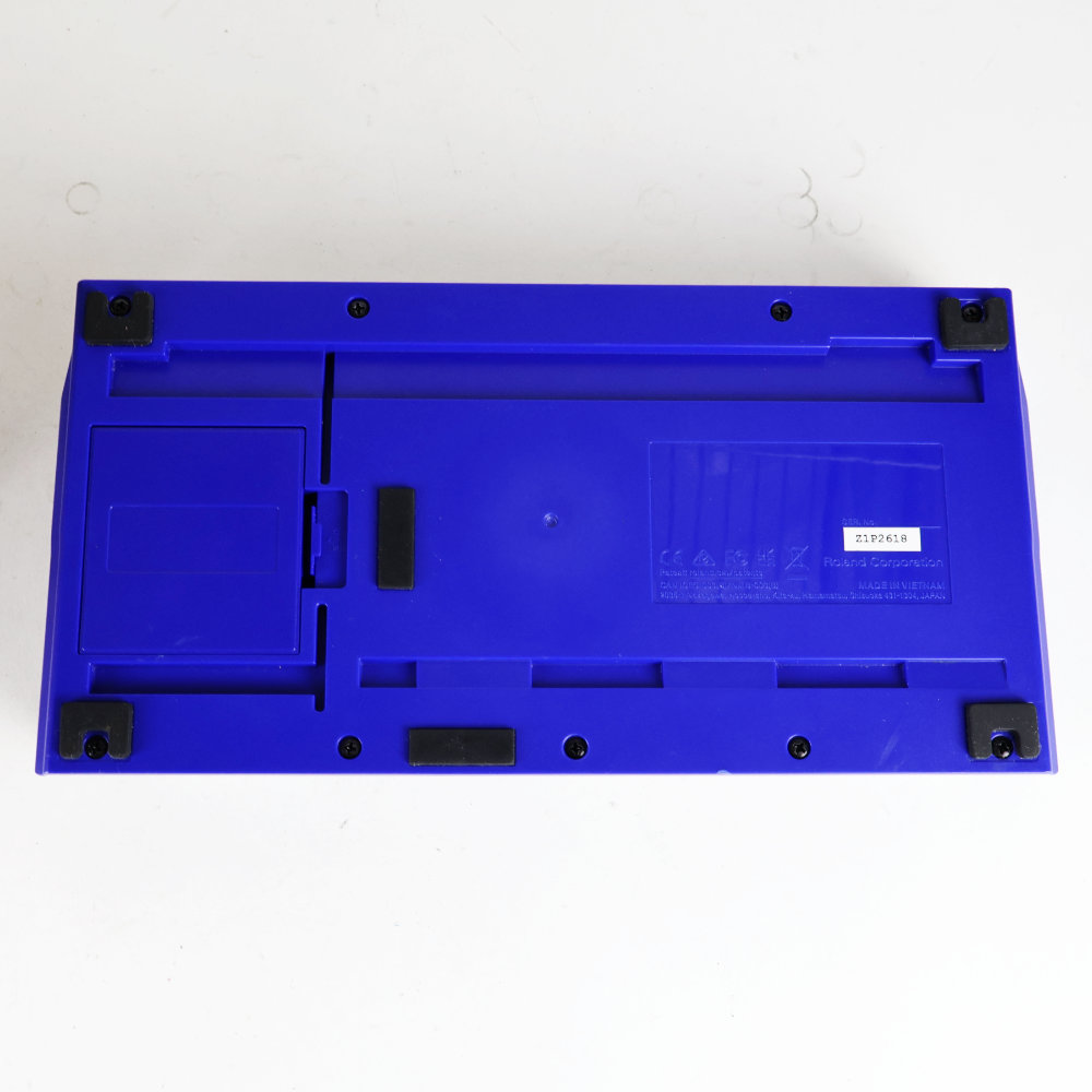 【中古】ボス マルチエフェクター BOSS GT-1 Guitar Effect Processor 底面