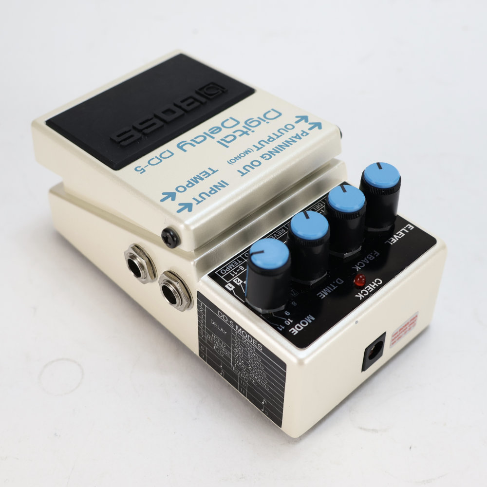 【中古】 デジタルディレイ エフェクター BOSS DD-5 Digtal Delay ギターエフェクター ディレイ 側面