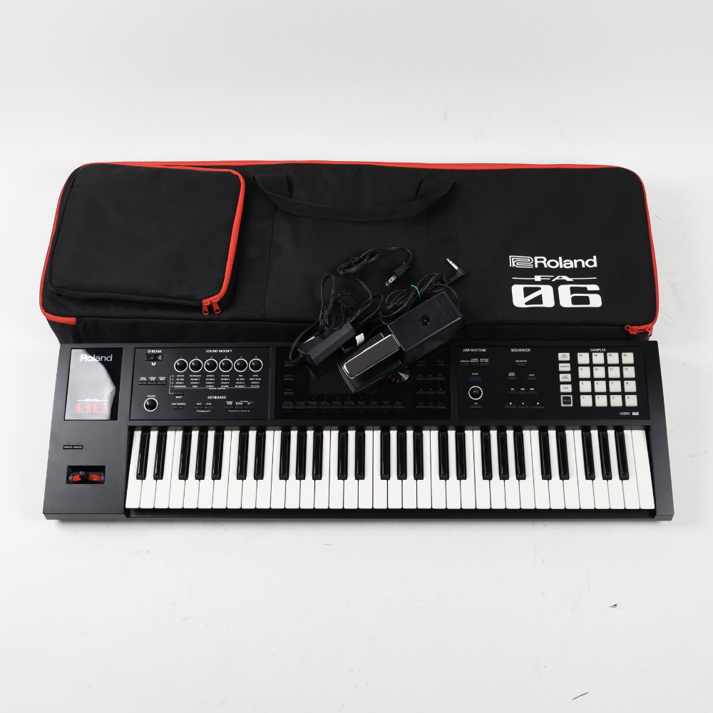 【中古】 ROLAND FA-06 Music Workstation シンセサイザー