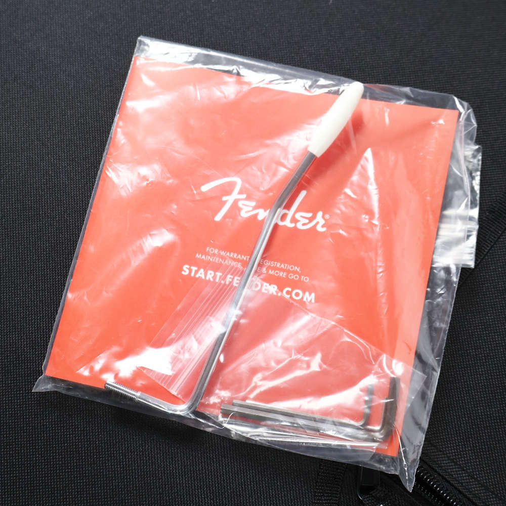 【中古】 Fender Made in Japan Traditional 70s Stratocaster MN NAT 2025年製 エレキギター Fenderロゴ入りセミハードケース付属 付属品画像