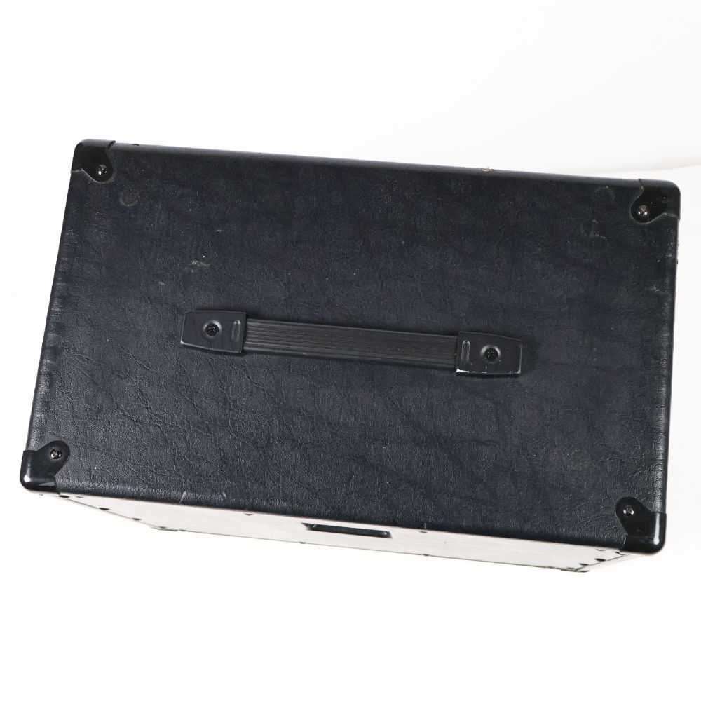 【中古】 ギターアンプ スピーカー Hughes＆Kettner HUK-TM112 Tube Meister 112 Cabinet スピーカーキャビネット TM112 本体画像 上