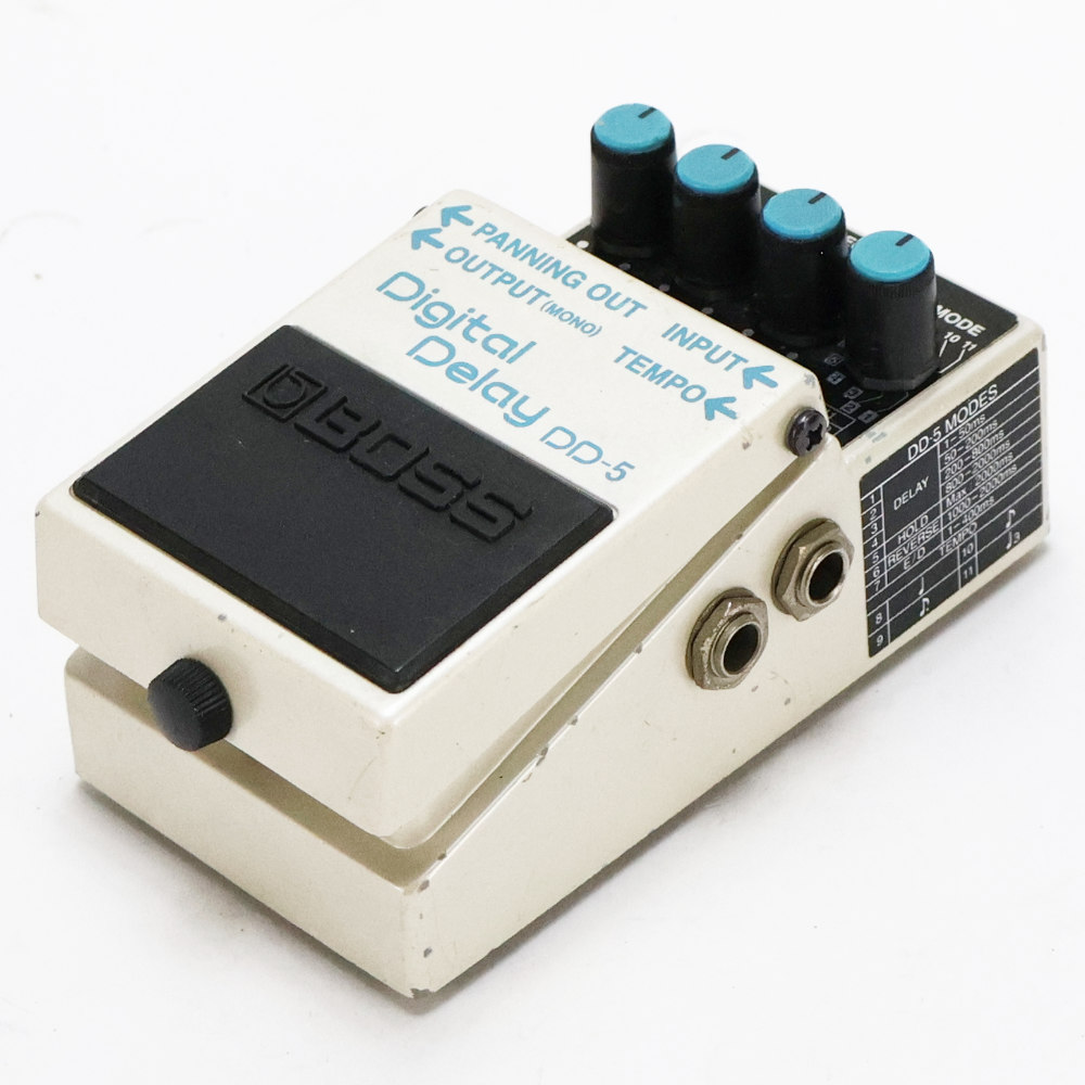 【中古】 デジタルディレイ エフェクター BOSS DD-5 Digtal Delay ギターエフェクター ディレイ 本体画像 斜め 2