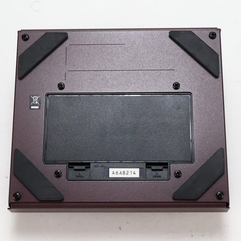 【中古】アコースティックプロセッサー BOSS AD-3 ACOUSTIC INSTRUMENT PROCESSOR ボス ギターエフェクター 底面