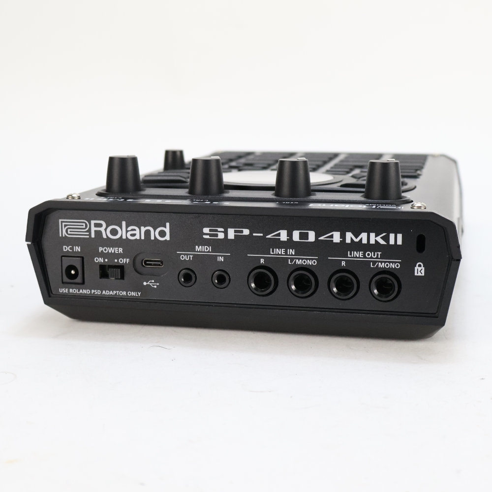 【中古】 サンプラー ローランド ROLAND SP-404 MK II サンプラー 背面