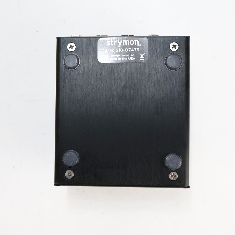 【中古】 トレモロリバーブ　strymon FLINT V1 裏面
