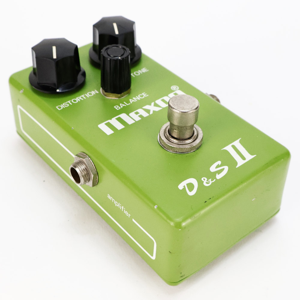 【中古】 Maxon マクソン D＆S II LED無し アダプター駆動無し ディストーション オーバードライブ ギターエフェクター 本体画像 斜め 2
