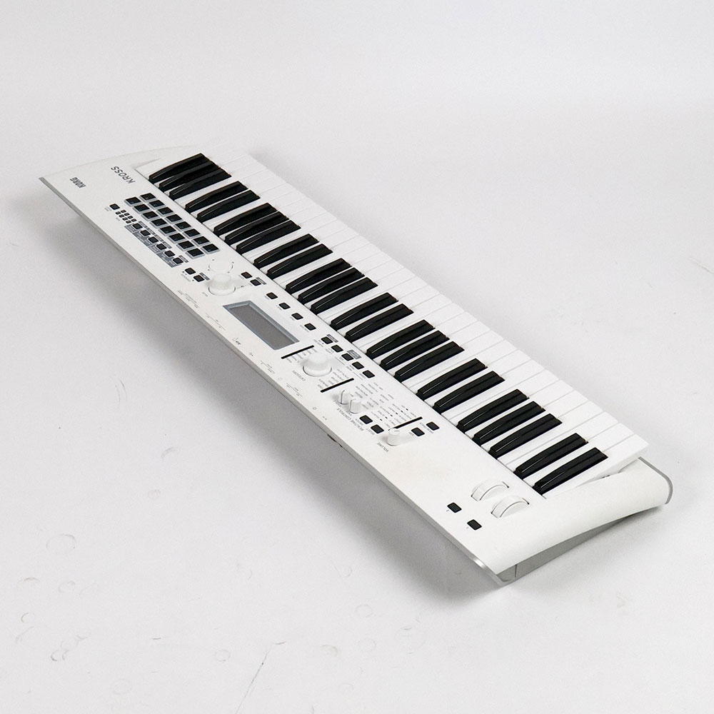 【中古】 シンセサイザー KORG KROSS2-61-WH 全体