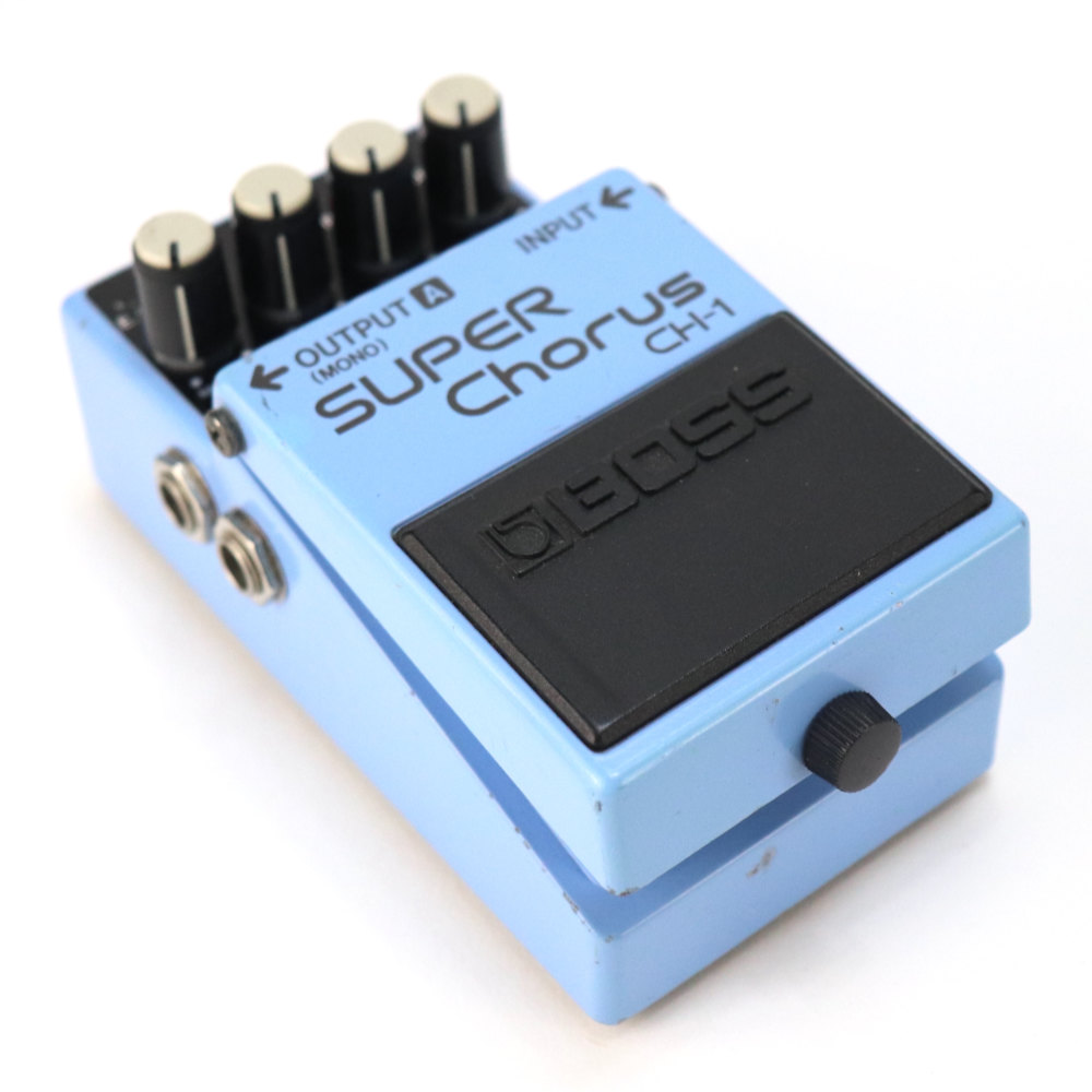 【中古】スーパーコーラス エフェクター BOSS CH-1 Super Chorus ギターエフェクター コーラス 斜めアングル画像
