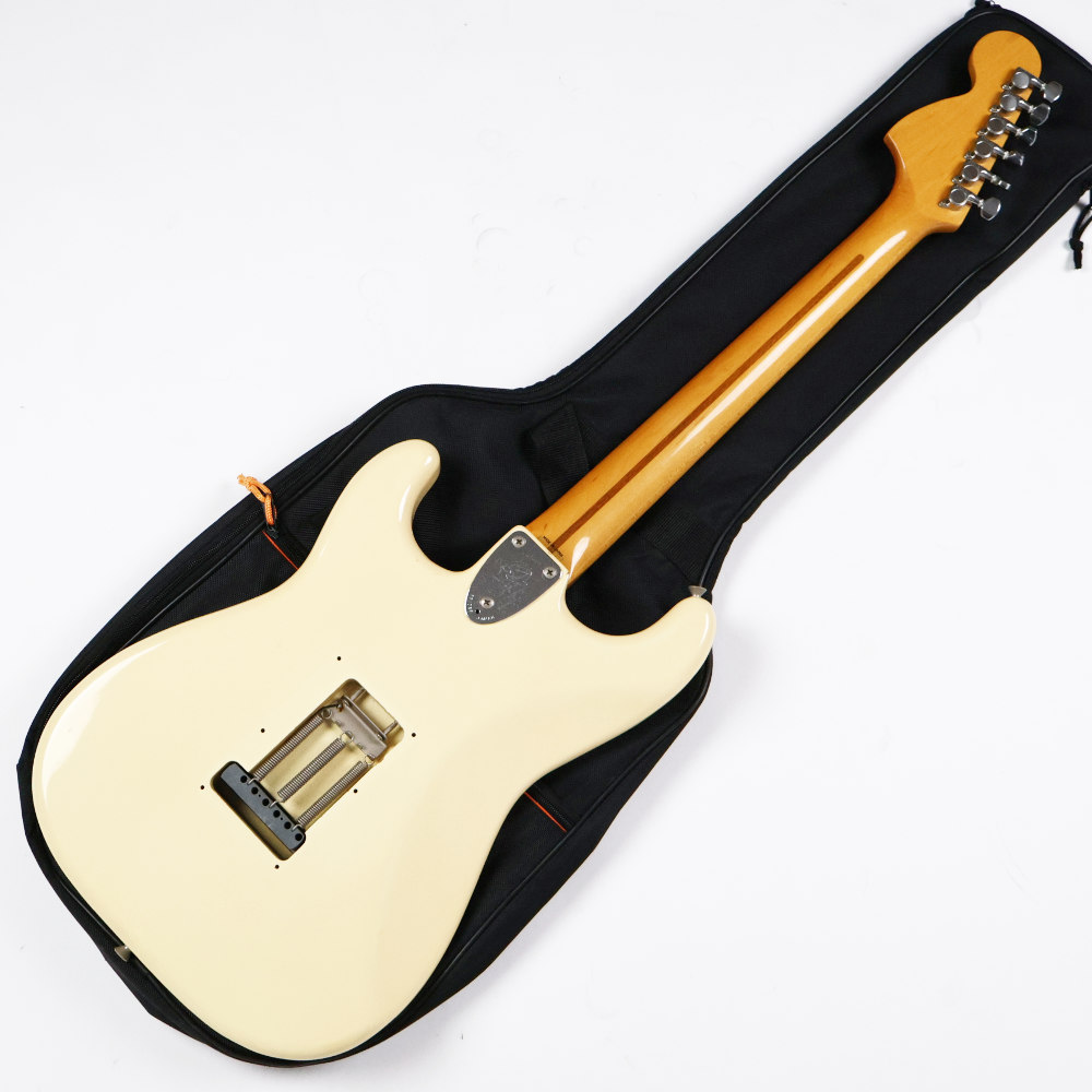 【中古】 エレキギター Fender Japan ST72-55 VWH Mod. 1989年-90年製 スキャロップド指板 ブラスナット搭載 フェンダージャパン ストラトキャスター ラージヘッド 3点止めネック CST-50M ボディバック画像