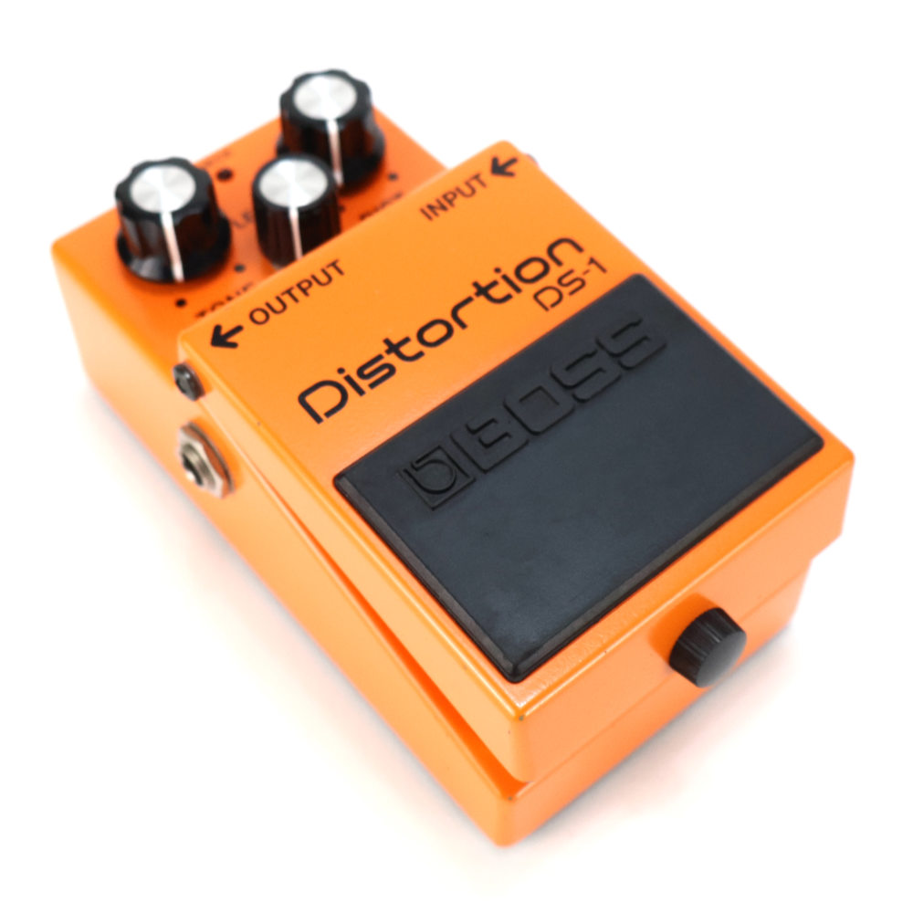 【中古】ディストーション エフェクター BOSS DS-1 Distortion ギターエフェクター 斜めアングル画像